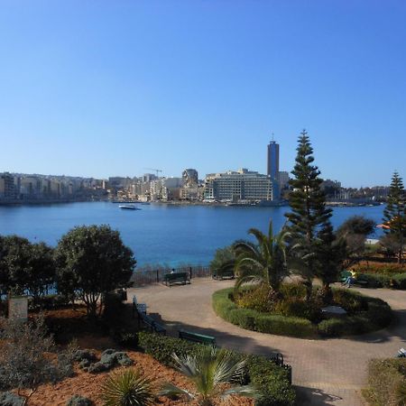 Marvellous Seafront Apartment Sliema Buitenkant foto