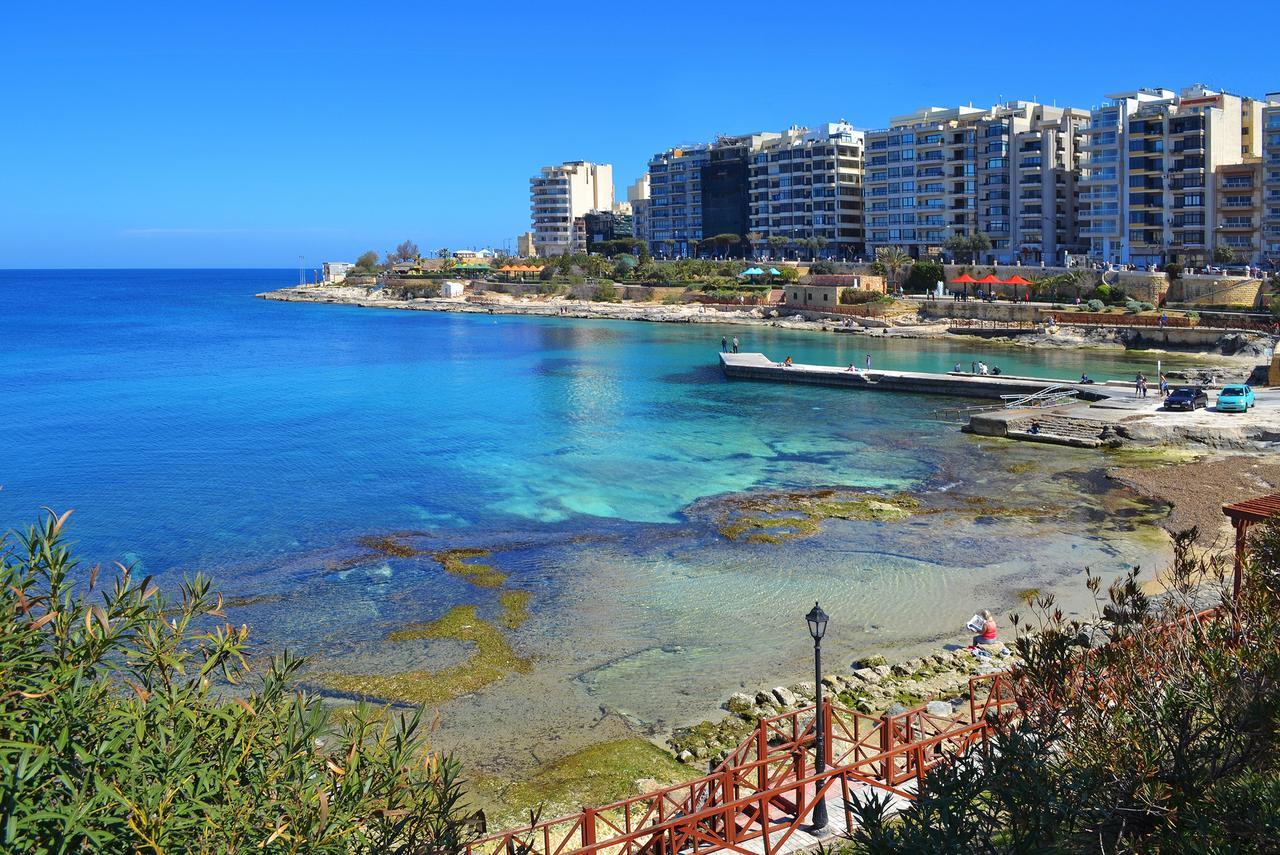 Marvellous Seafront Apartment Sliema Buitenkant foto